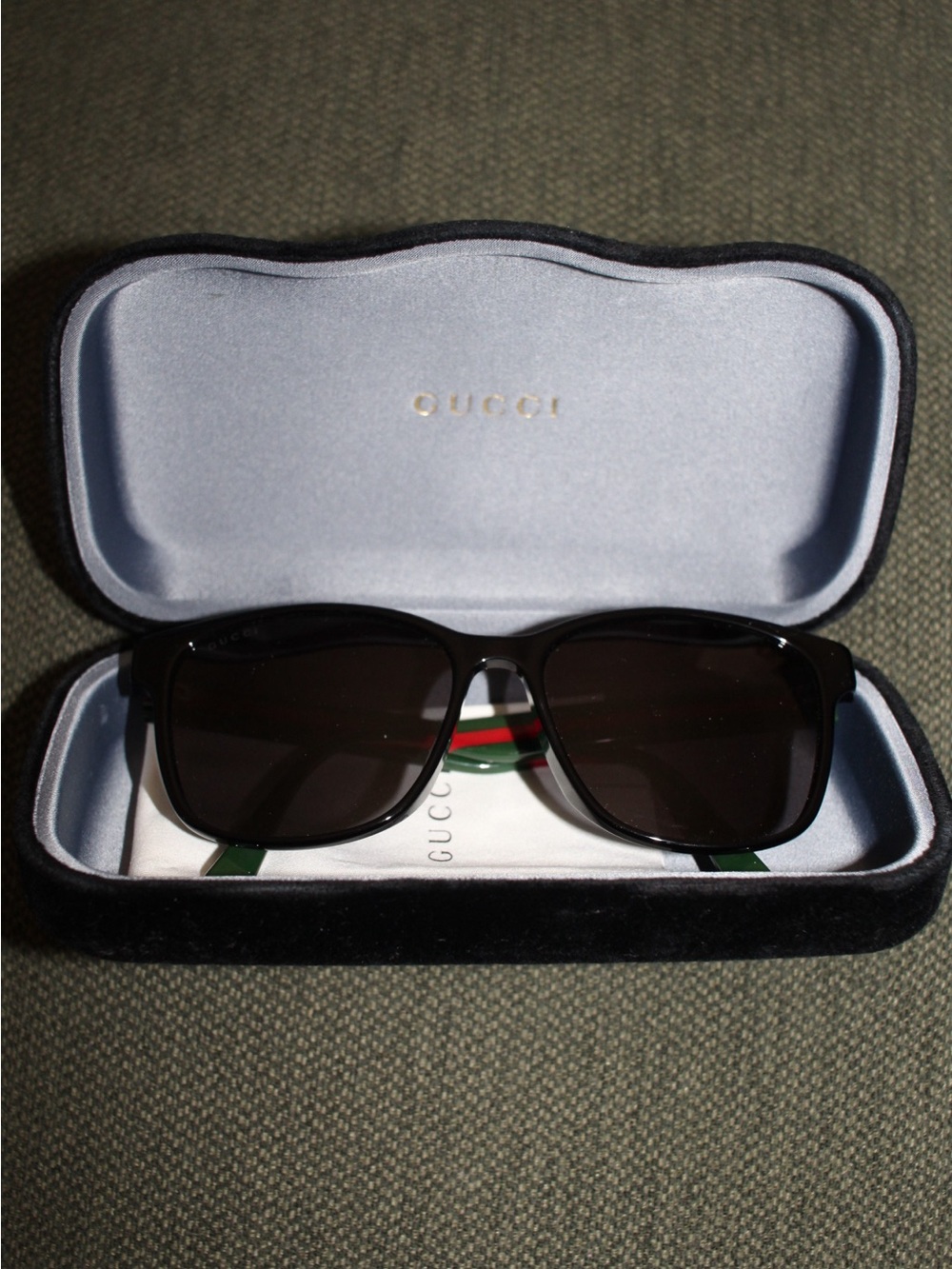 GUCCI SUNGLASSES